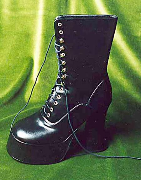 bridal boots 22