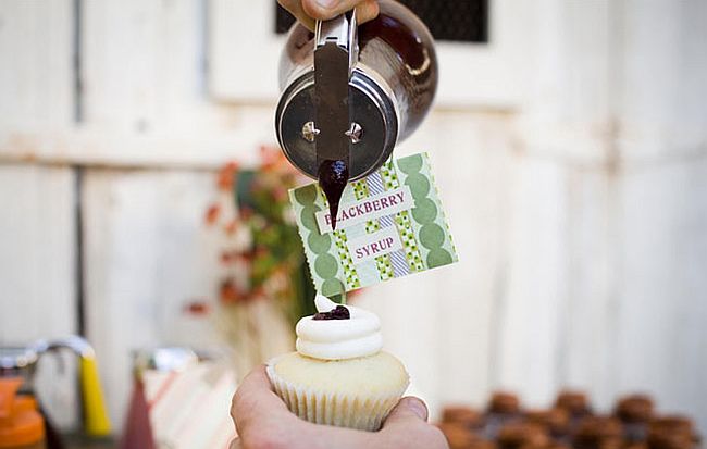 Cupcake topping bar for your wedding