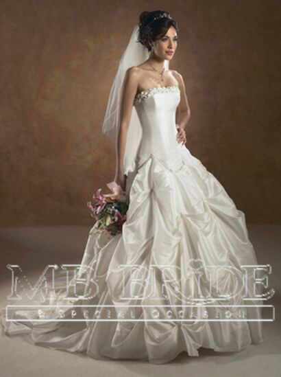 designer bridal gowns c2