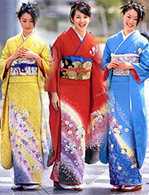 japaese girls in kimonos