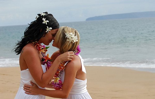 Lesbian weddings