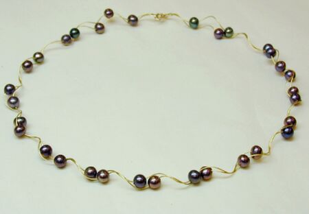 pearl necklace o12