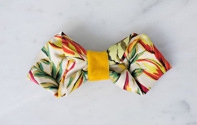 Pleated bow tie