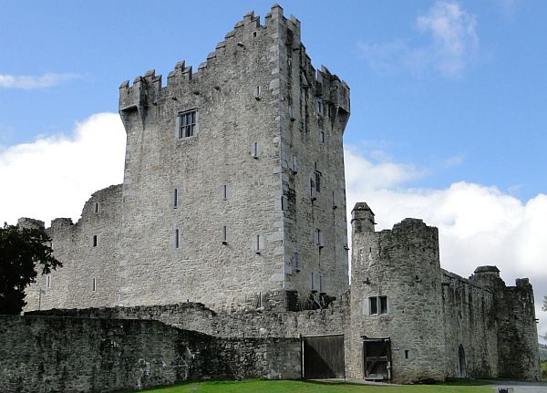 Magnificent castles for royal weddings in Ireland - Wedding Clan