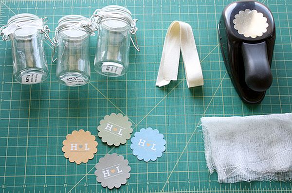 DIY: Rosemary and honey jars wedding favors - Wedding Clan