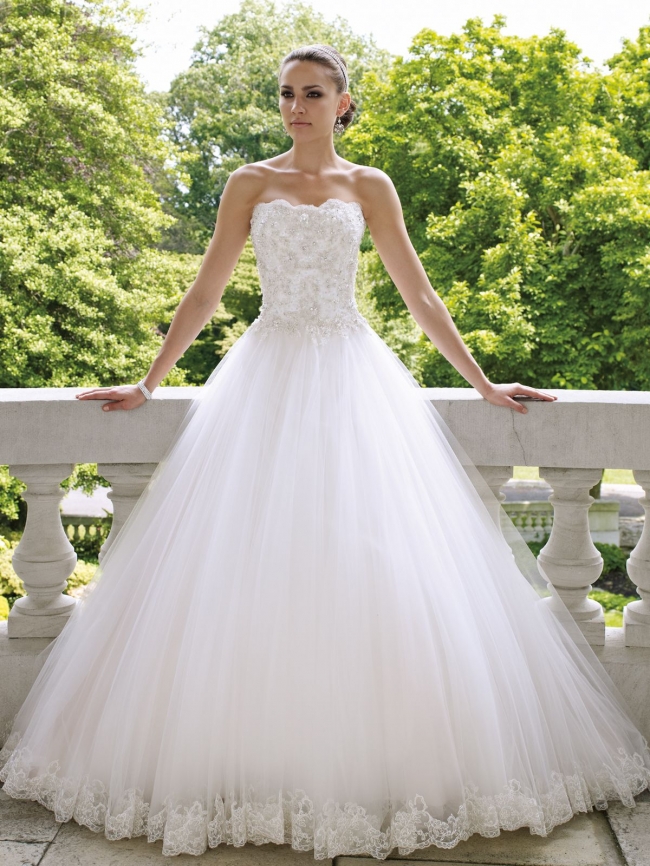 Tips to clean a wedding gown