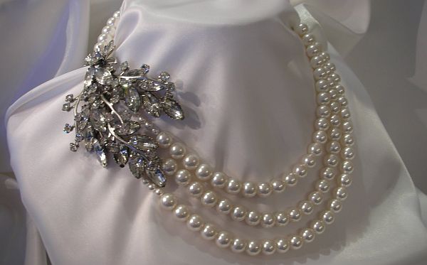 Vintage bridal jewelry