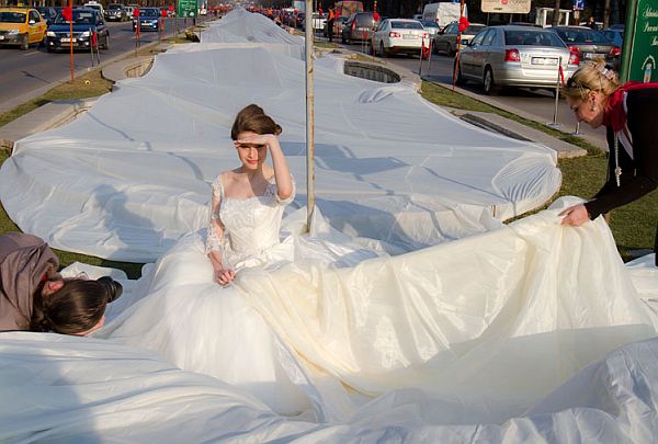 World's longest wedding dress