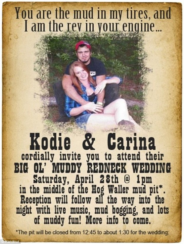 'Redneck' couple celebrates the big 'ol muddy wedding - Wedding Clan