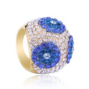 circles-design-rings-rhinestone-rings-pave-rings-dome-rings-cocktail-rings-Favim.com-480958