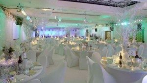 winter-wedding-decorations