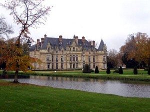 chateau_esclimont_lawns_original