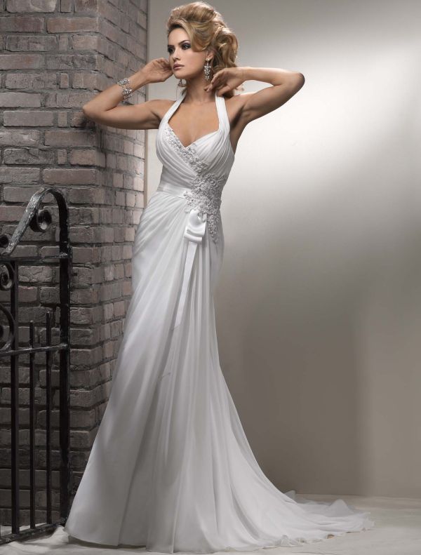 Tips to help you select the fabric of your wedding dress - Wedding Clan