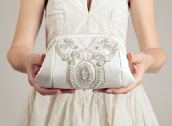 White-Wedding-Clutch-500x366