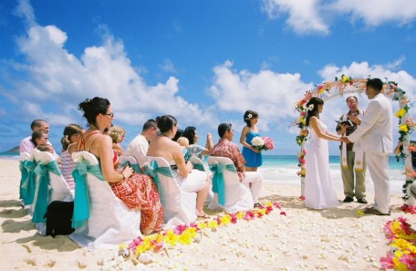 romantic-beach-wedding-ideas-decor-decorations-149514
