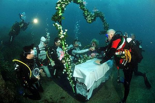 Largest Underwater Wedding