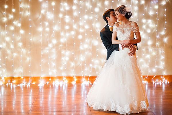 lights wedding backdrop