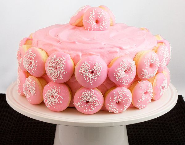 Doughnut cake