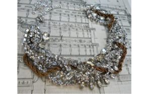 Rhinestone vintage necklace with brass accentuates