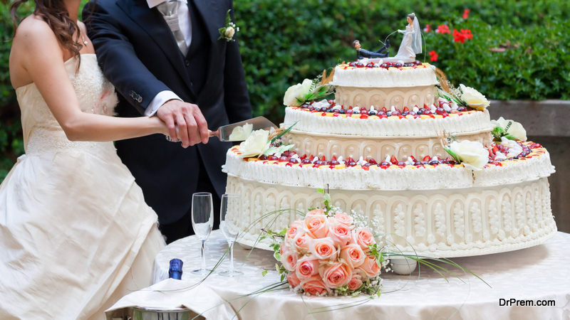 Huge-wedding-cake