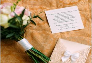 What Are the 2022 Hottest Wedding Invitations Color Schemes